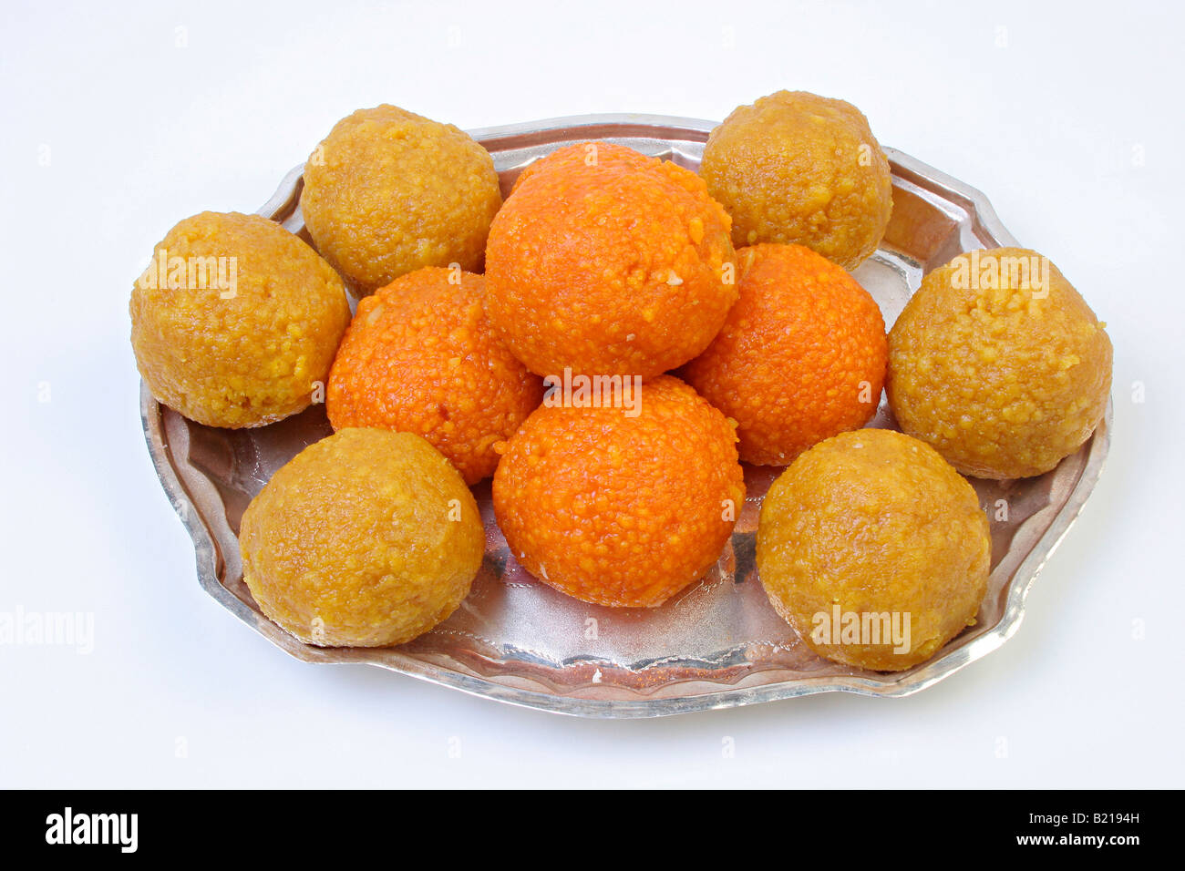 Nahaufnahme der MotiChur Laddu, eine indische Süßigkeiten. Stockfoto