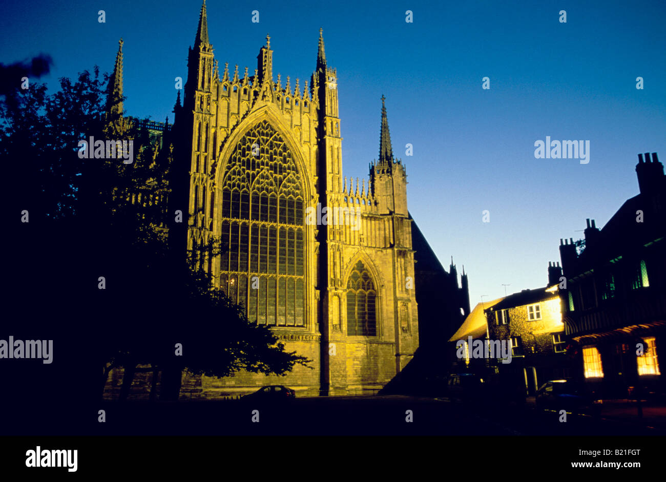 Beleuchtete Ostfassade York Minster Stockfoto