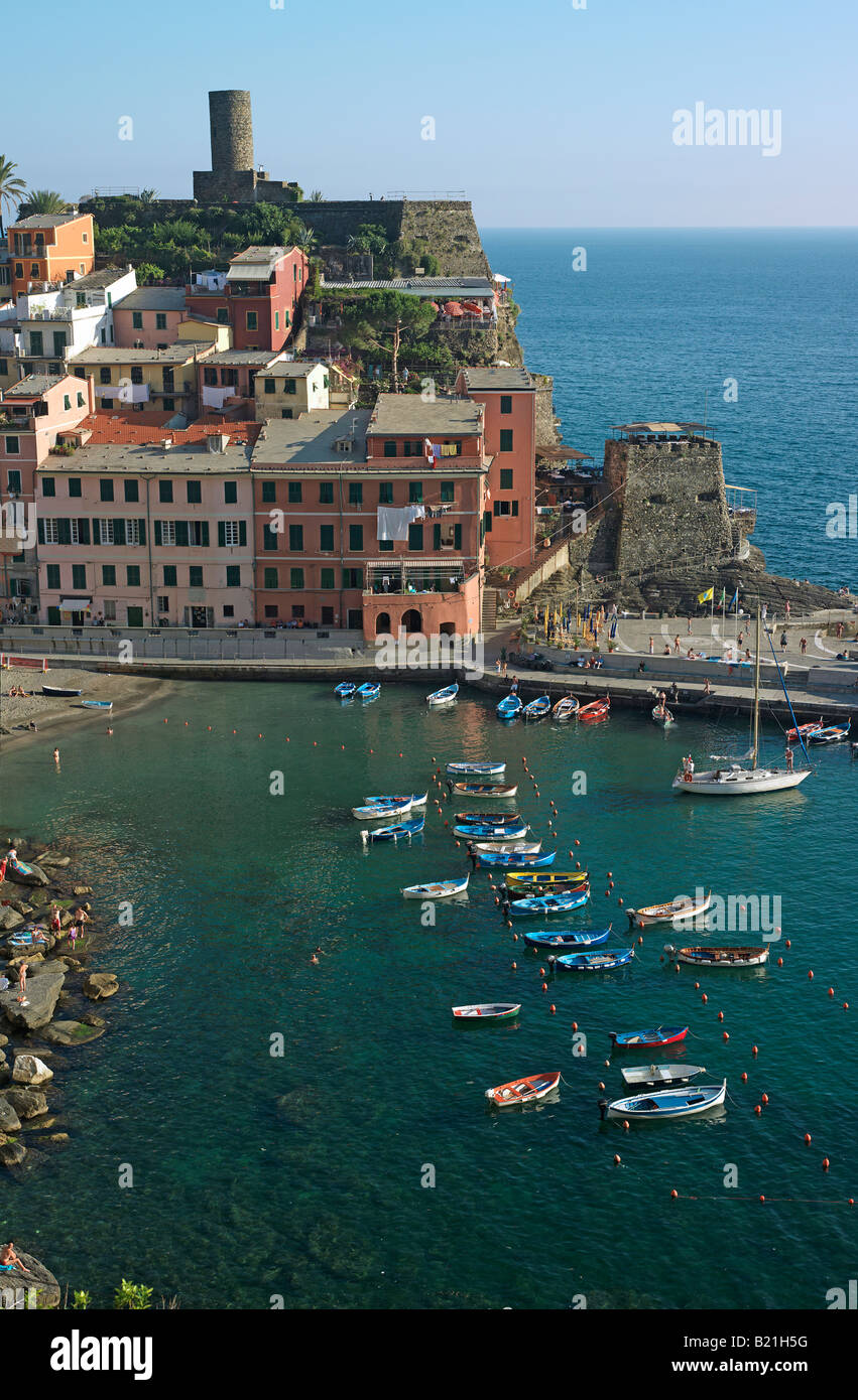 Vernazza, Cinque Terre, Ligurien, Italien. Stockfoto