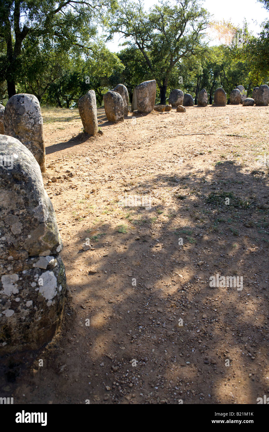 Steinkreis, The Almendres Cromlech, Evora, Portugal Stockfoto