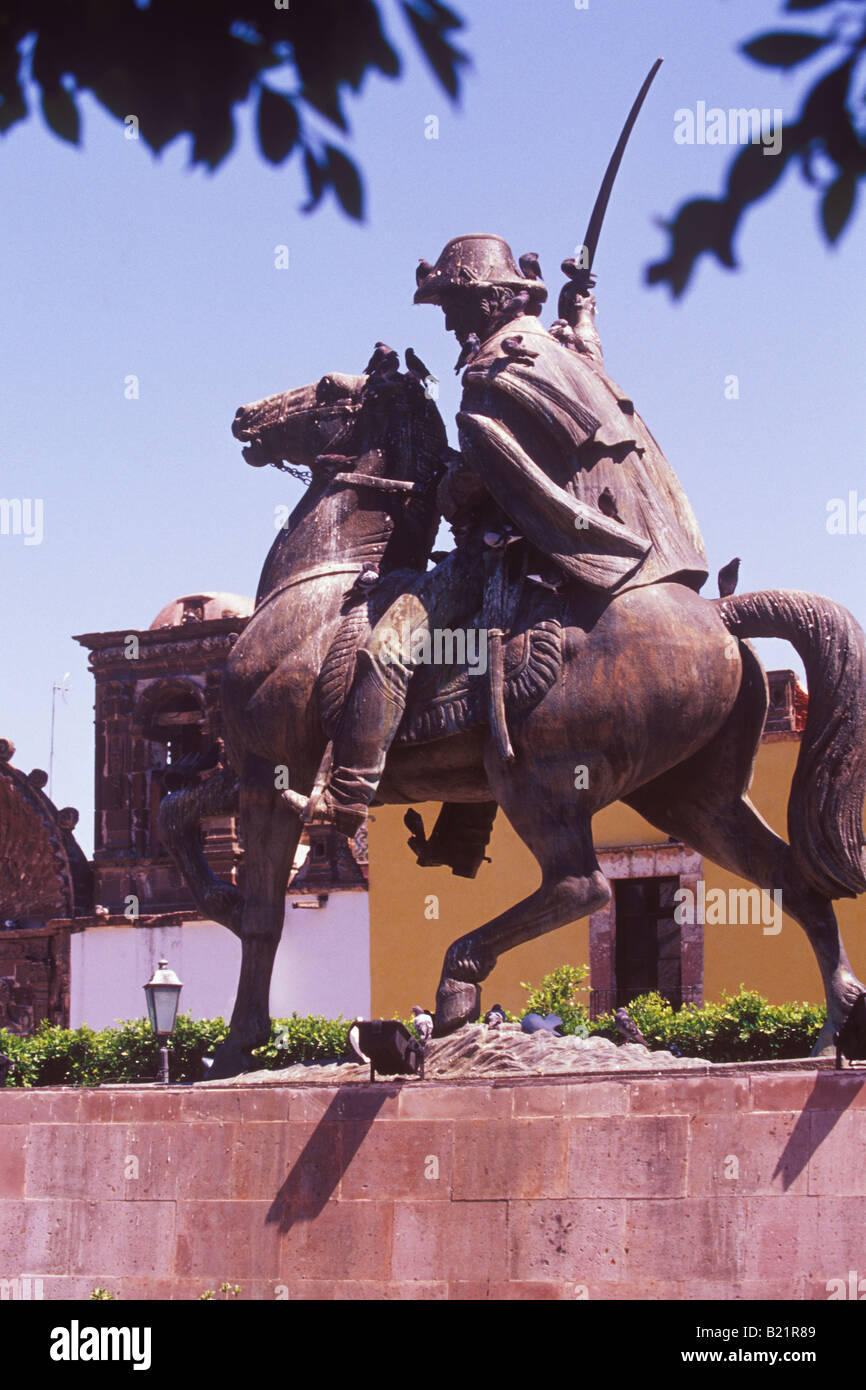 Statue Von Ignacio Allende Civic Plaza San Miguel De Allende Mexiko 