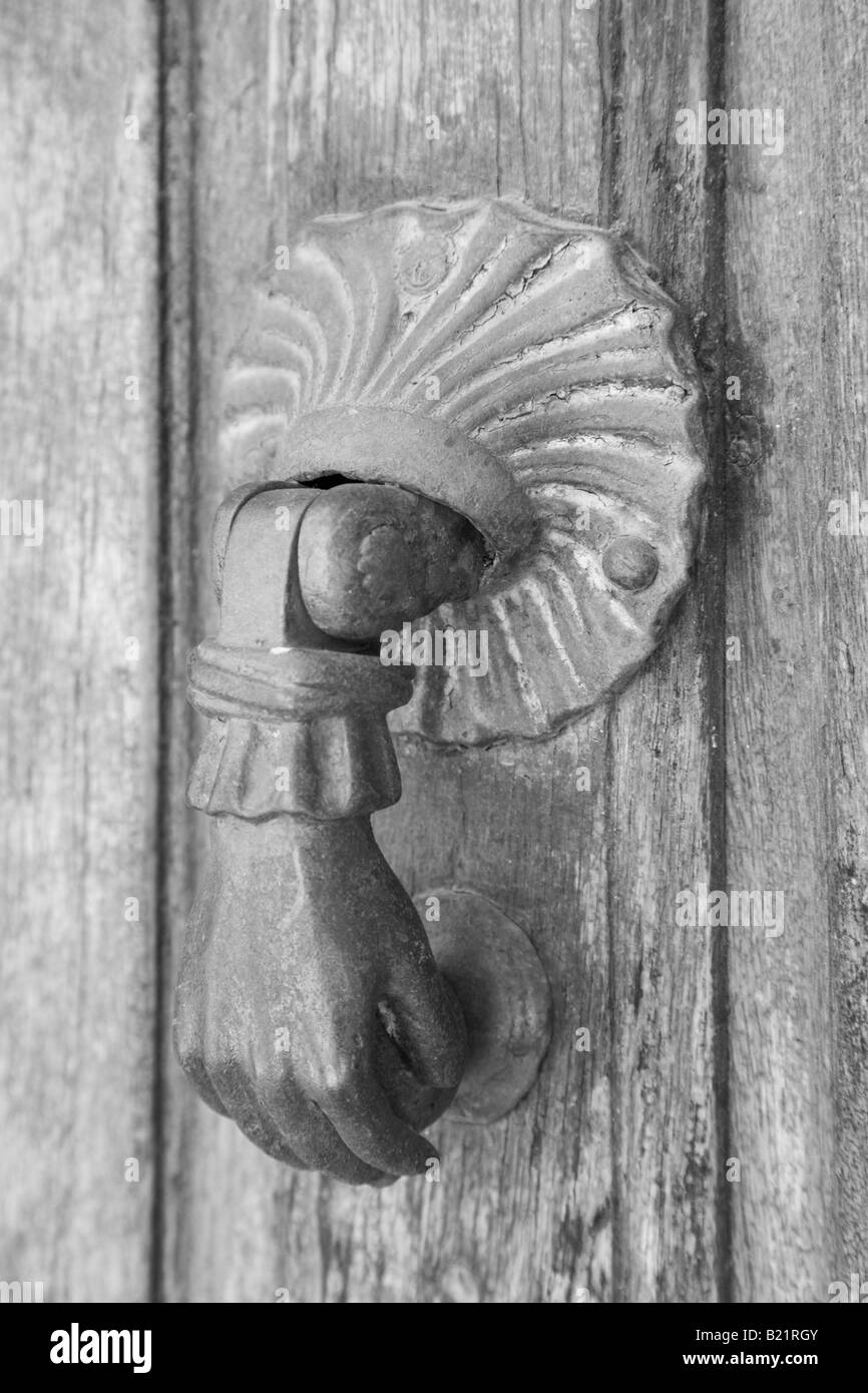 Türgriff Simiane La Rotonde, Provence, Frankreich Stockfoto