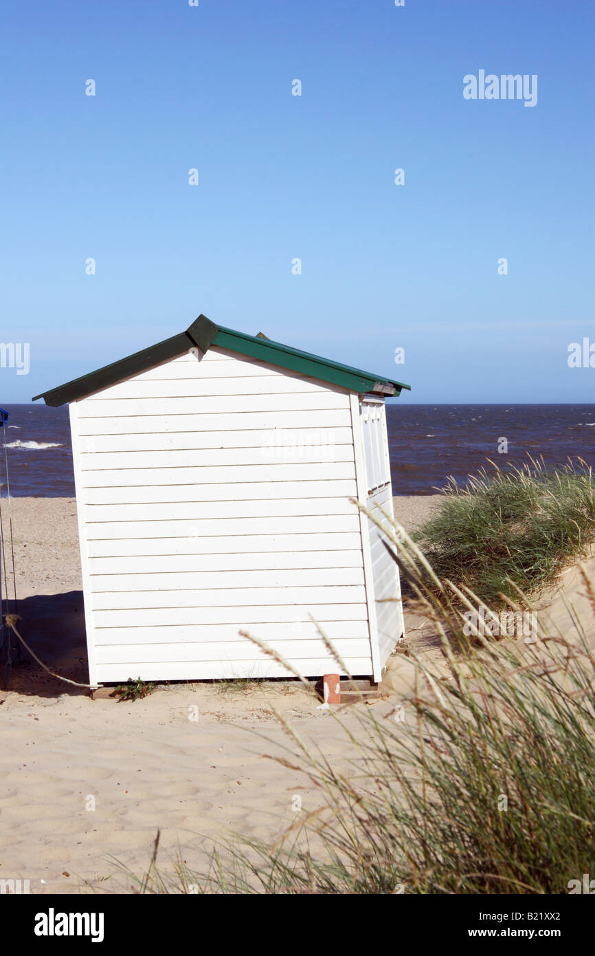 Urige hölzerne Strandhütte. am Strand von Southwold in Suffolk, England. Stockfoto