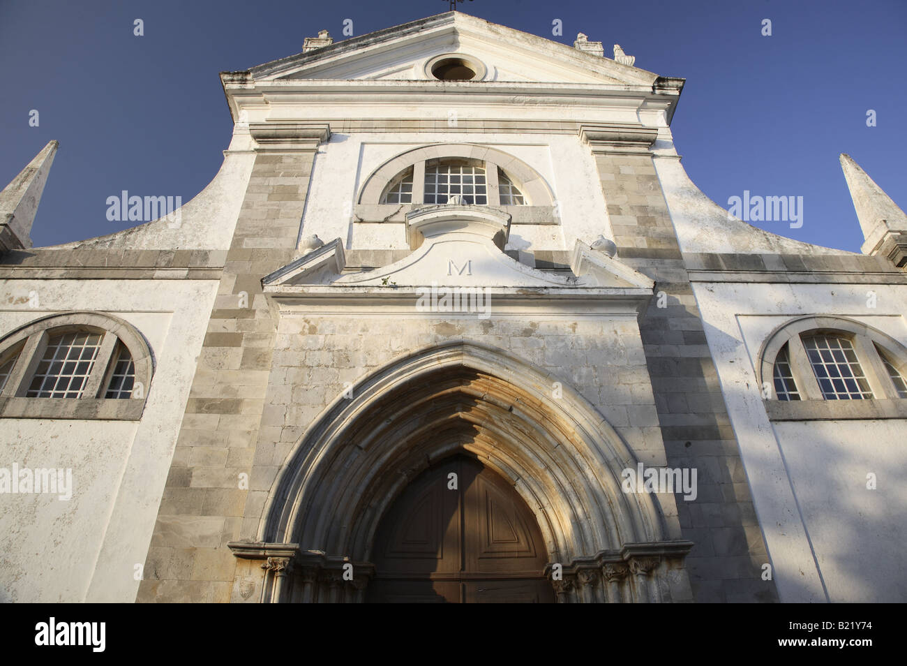 Ansicht der Igreja de Santa Maria Castelo Matriz, Santa Maria di Schlosskirche, Tavira Algarve, Portugal Stockfoto