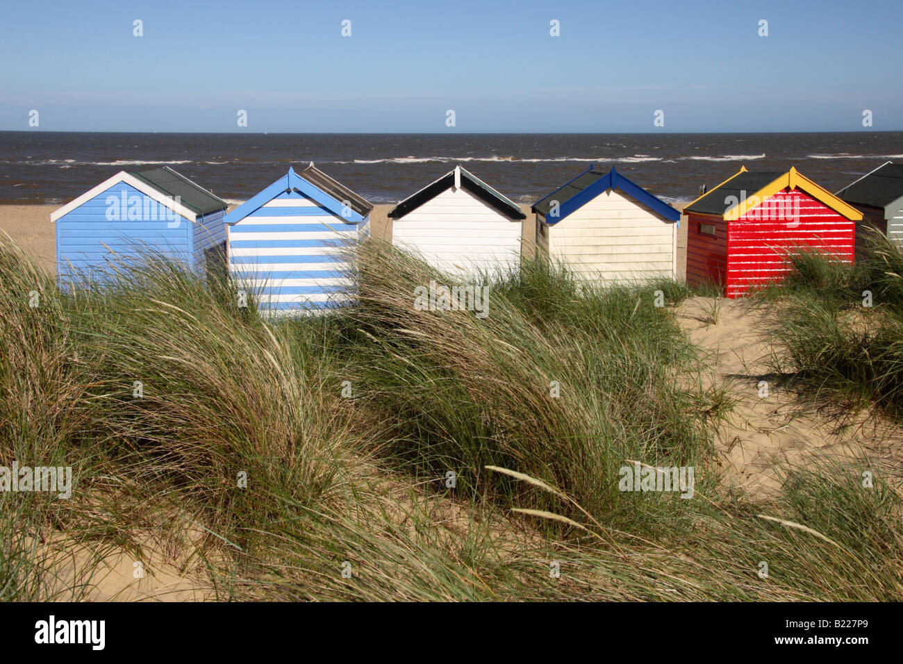 Bunt bemalten Strandhütten von Southwold, Suffolk, England. Stockfoto