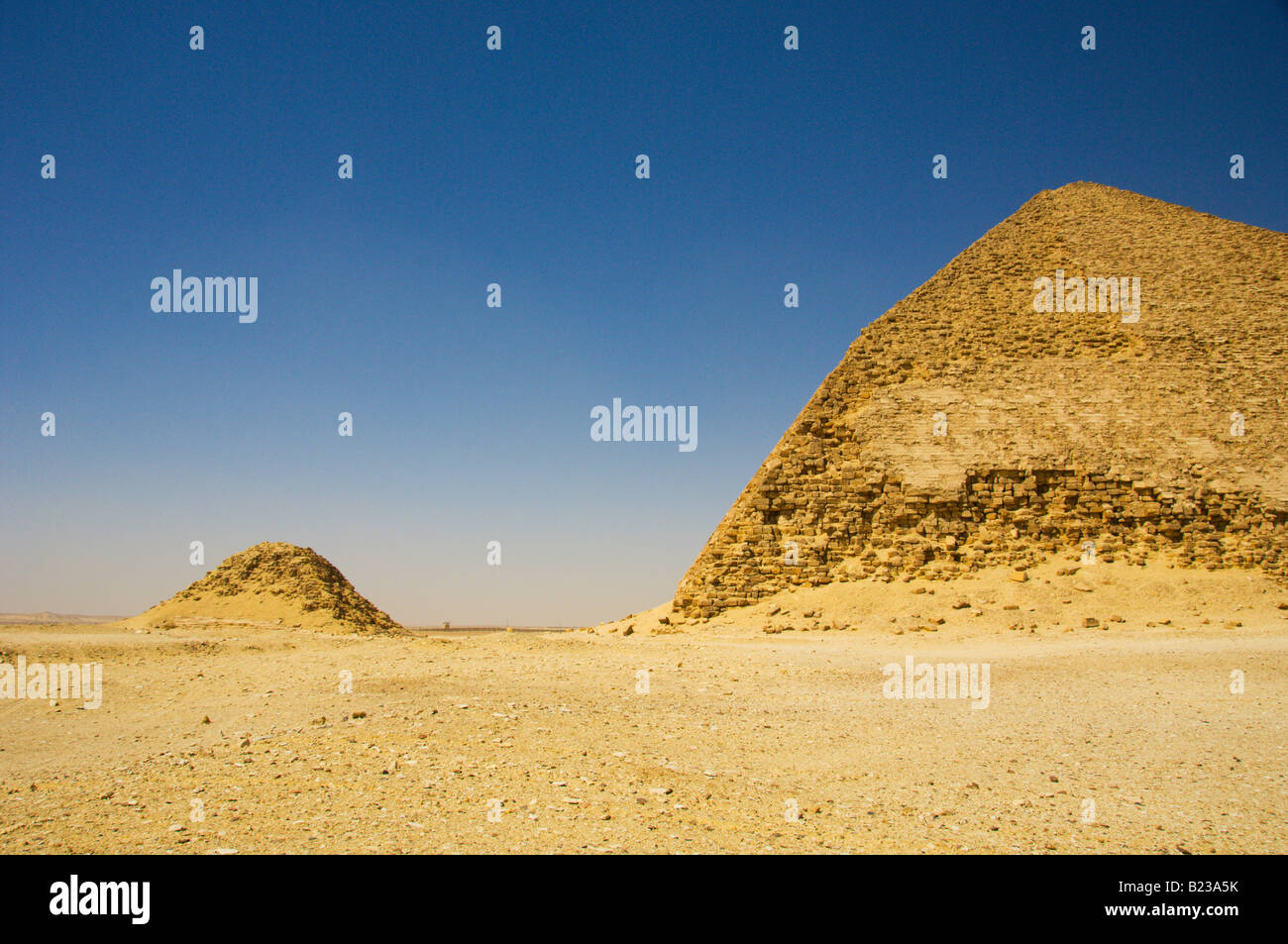 Die Bent Pyramid Snefru nahe Dashur Ägypten Stockfoto