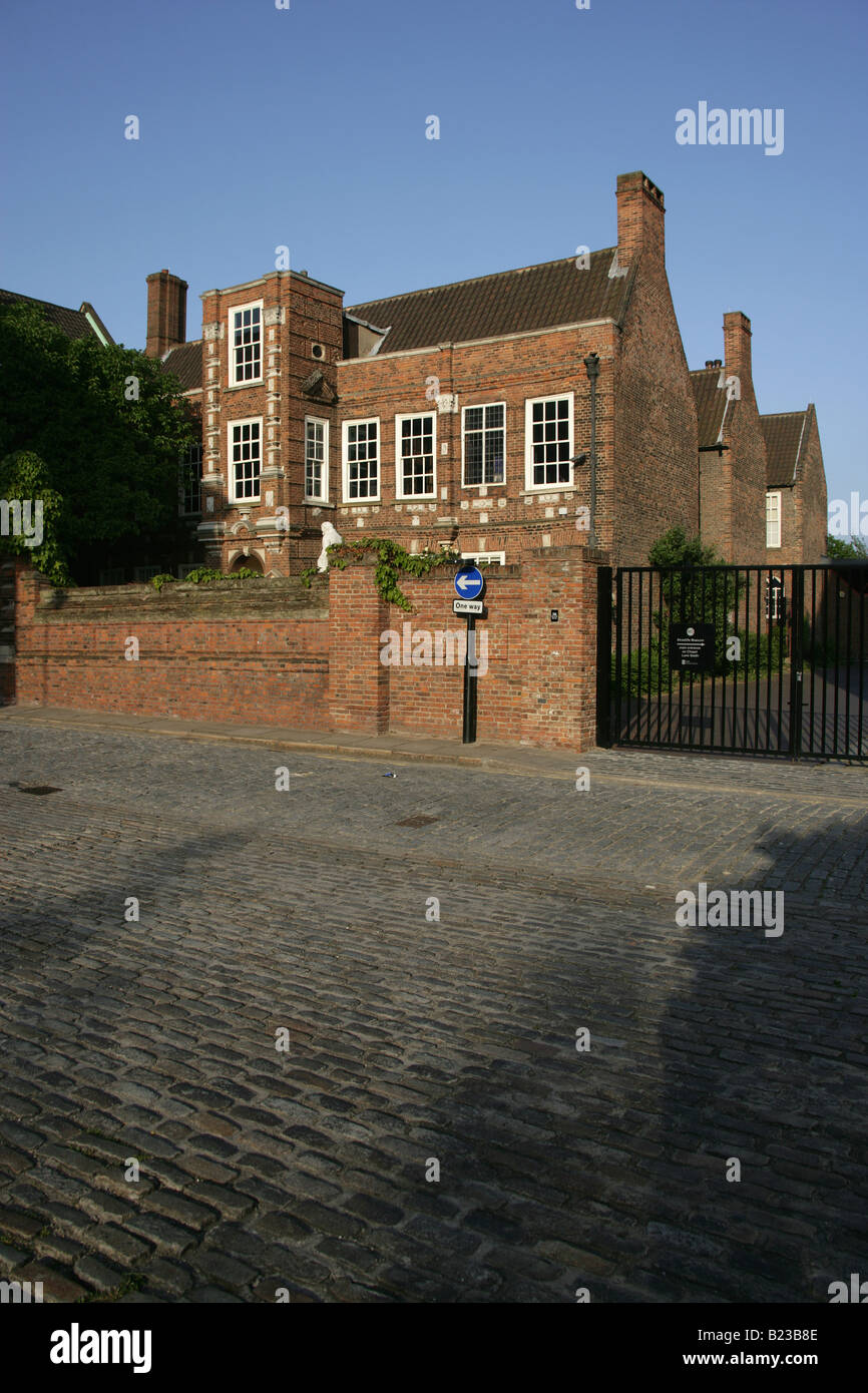 Stadt von Kingston upon Hull, England. Das Wilberforce House Museum am Rumpf der High Street. Stockfoto