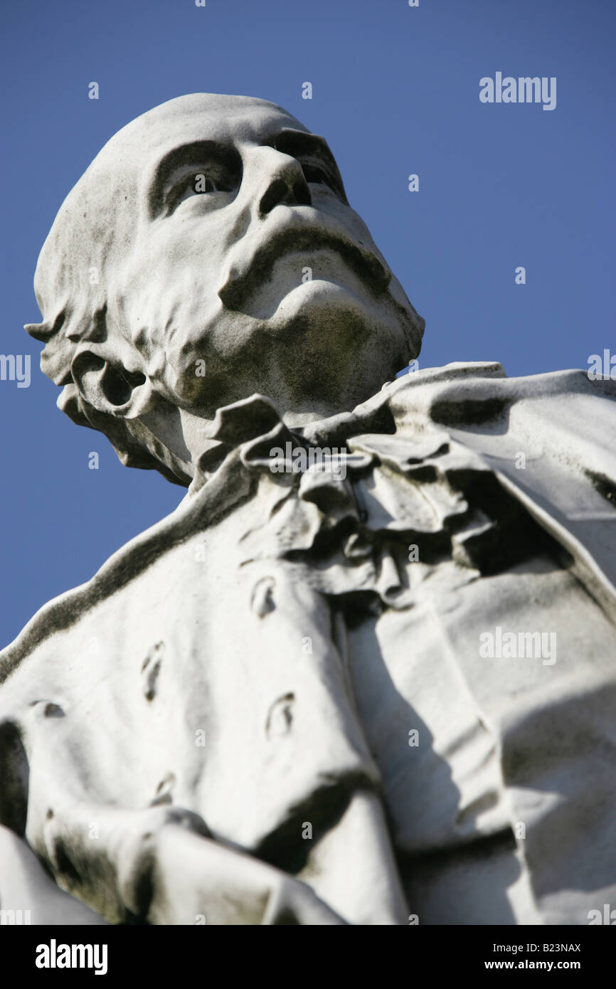 Stadt von Kingston upon Hull, England. Statue von Charles Henry Wilson Besitzer einer Schifffahrt Linie Stadt Wohltäter und MP. Stockfoto
