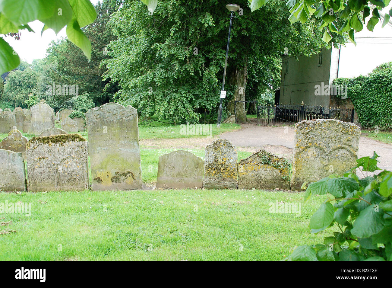 Alte Grabsteine in Swaffham Norfolk, England UK Stockfoto