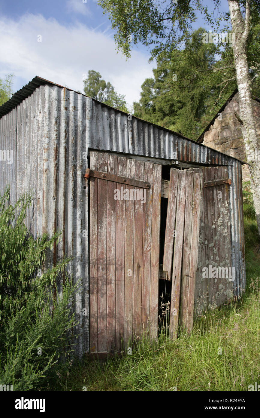 Wellblech gartenhaus Fotos und Bildmaterial in hoher Auflösung Alamy