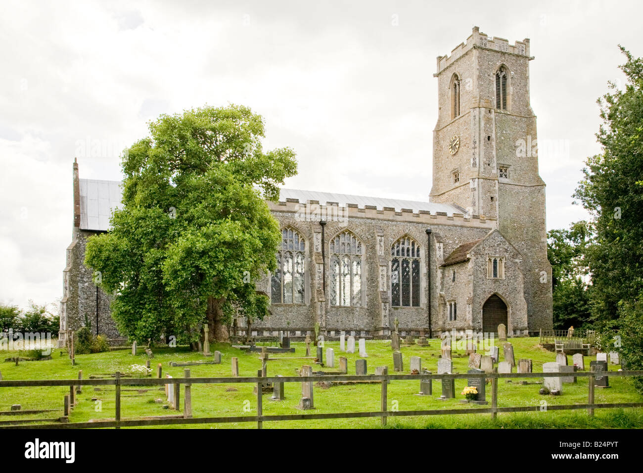 Außenansicht des mittelalterlichen Ranworth Kirche Norfolk England UK Stockfoto