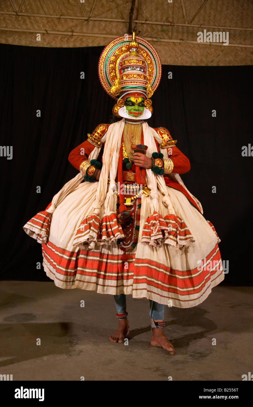 Charakter des Jayanthan während der Leistung von Narakasura Vadham im indischen Kerala Kathakali Stockfoto