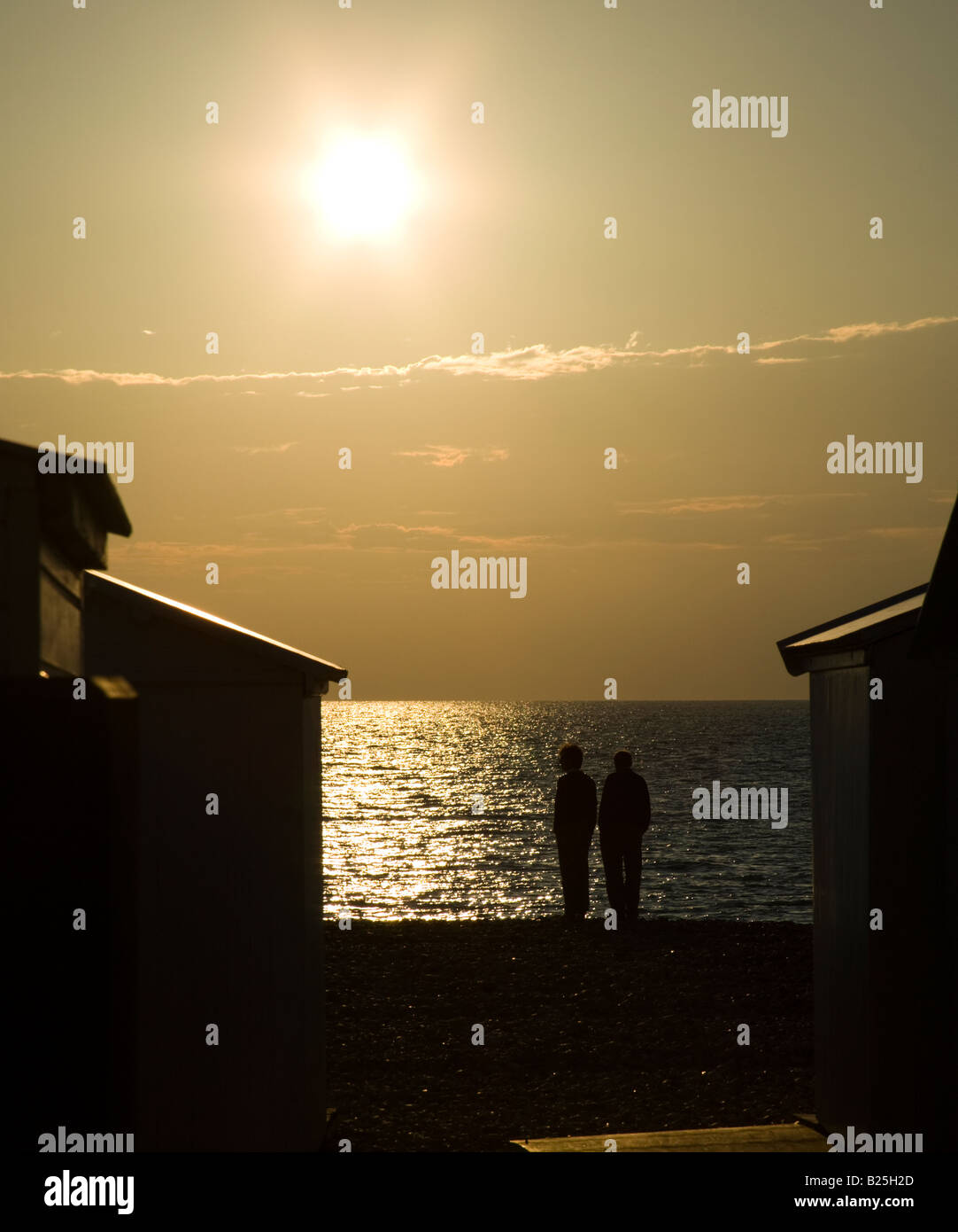 Sillhouette Strand bei Sonnenuntergang, Le Treport, Frankreich, Normandie, Europe Stockfoto