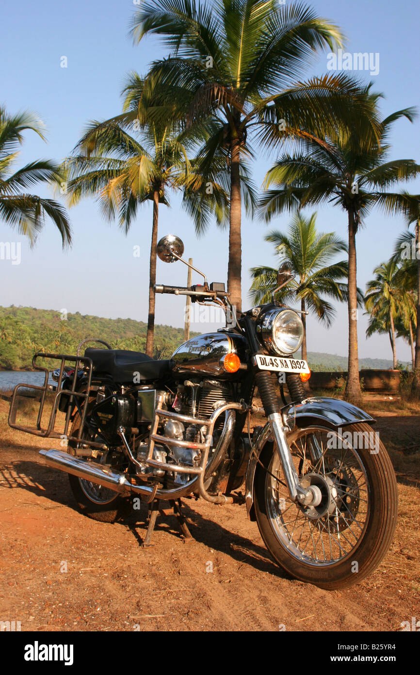 Indische Royal Enfield 500cc Machismo 2007 Motorradmodell in Maharashtra, Indien Stockfoto