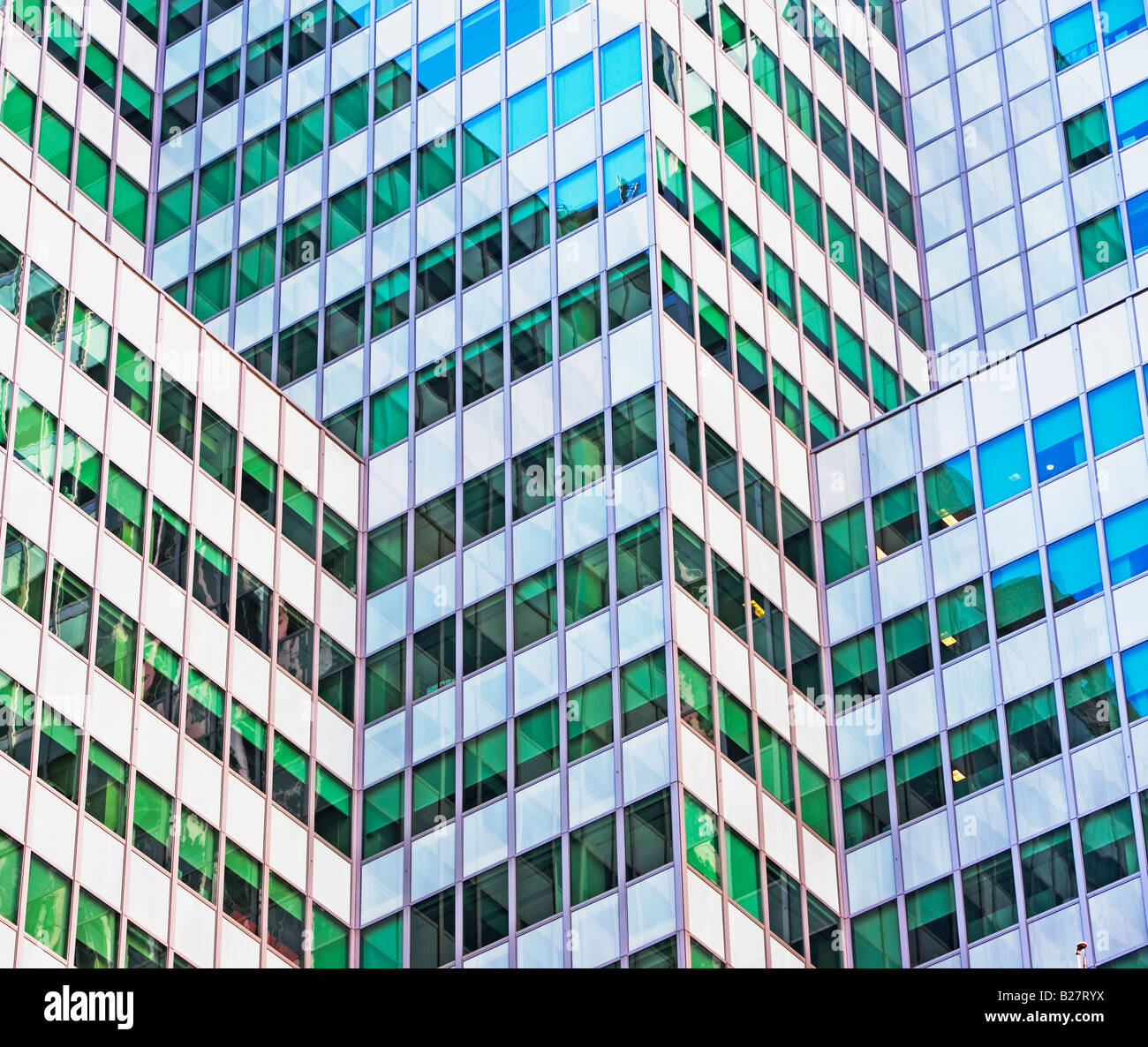 Niedrigen Winkel Ansicht Hochhaus, New York City, New York, Vereinigte Staaten von Amerika Stockfoto
