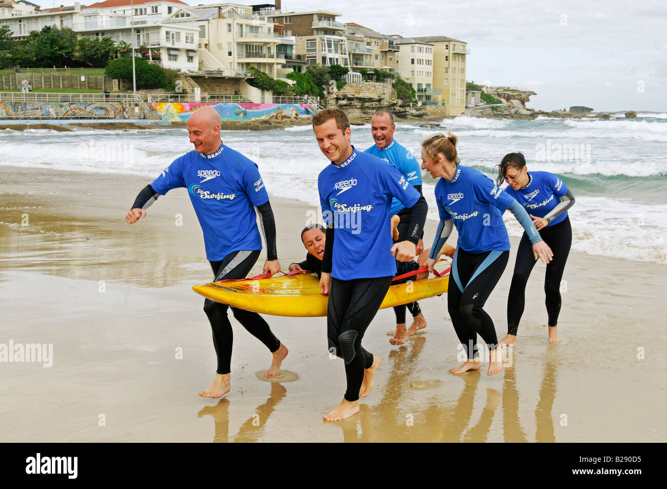 Sicherheitshinweis für Surfer, Liefeguards am Bondi Beach, Sydney, Australien Stockfoto