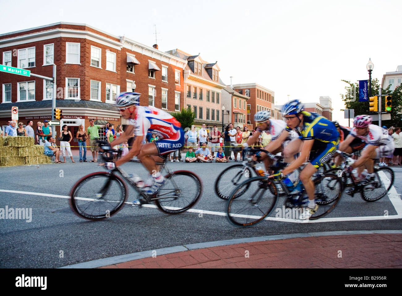 3. jährliche Iron Hill Twilight Criterium, professionelle Radrennen (Rad) durch die Stadt von West Chester, Pennsylvania Stockfoto