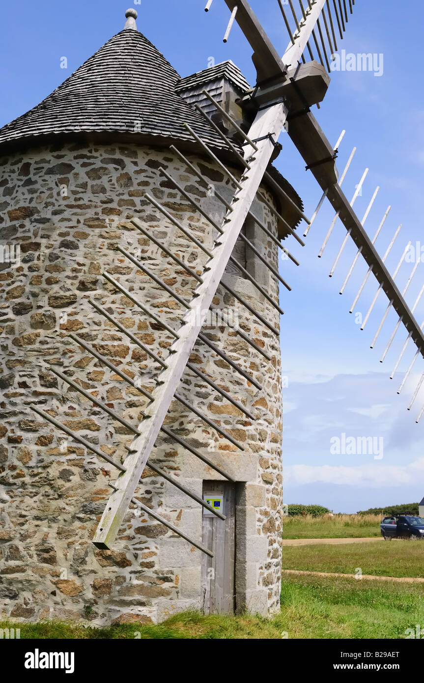 Windmühle am Pointe du Van, Bretagne Frankreich Stockfoto
