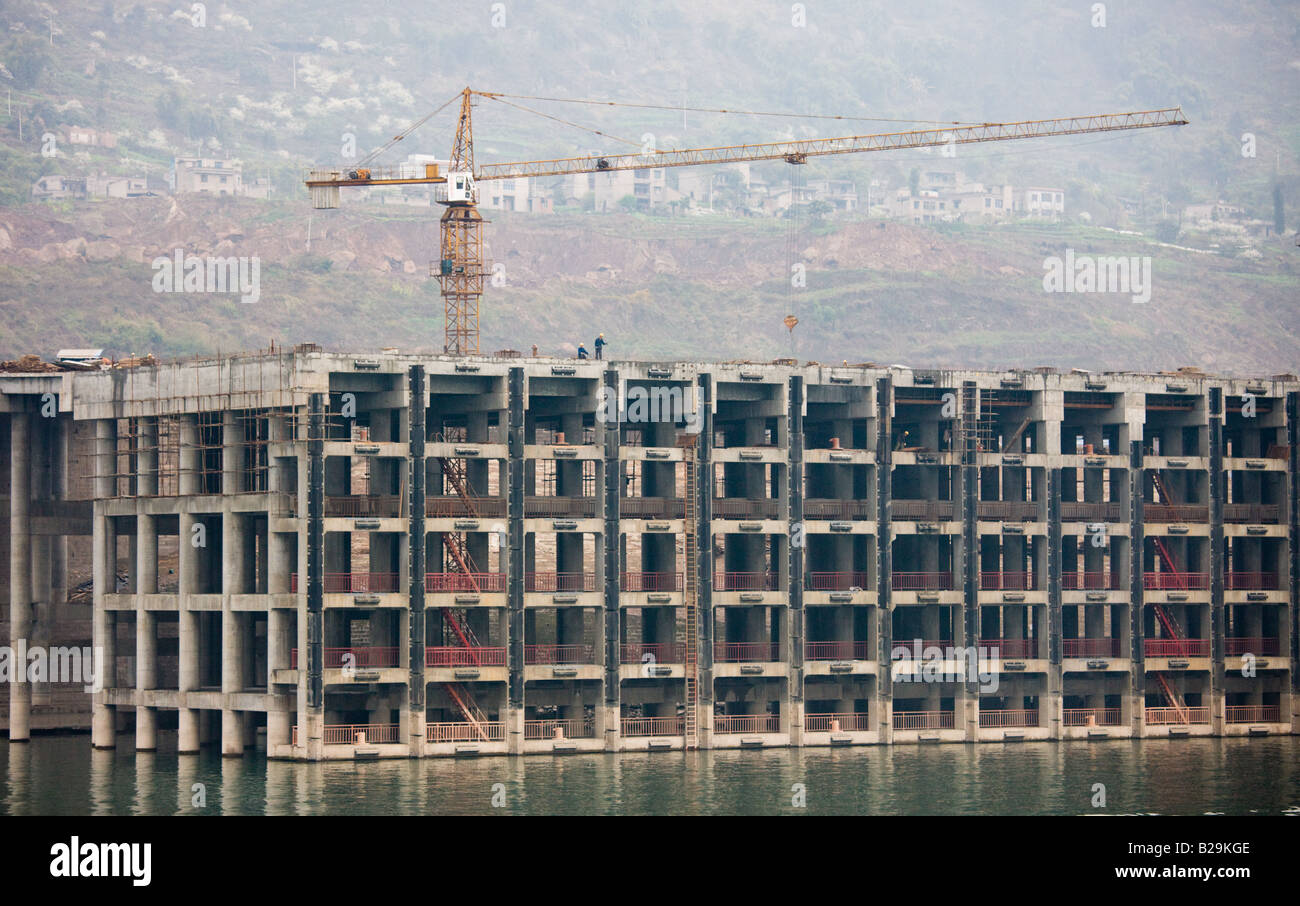 Baustelle in Neustadt entlang des Jangtse-Flusses Notvermittlung Einwohner China Stockfoto