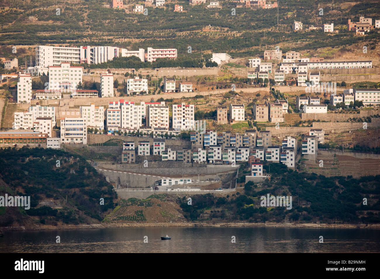 Neue Stadt gebaut, um re chinesischen Gemeinden im Rahmen des drei-Schluchten-Projekt China Yangtze River dam Stockfoto