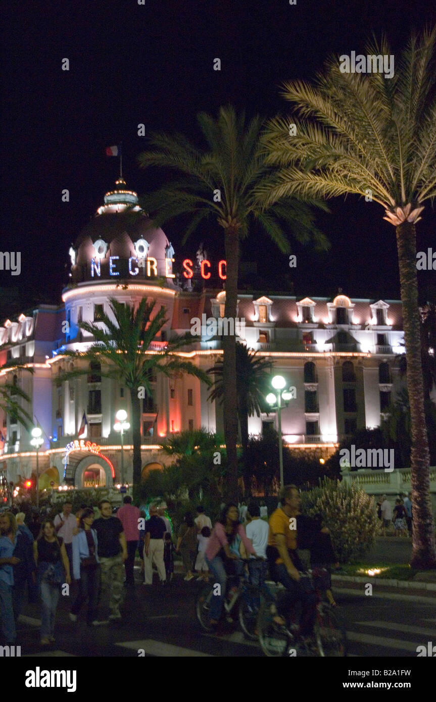 Hotel Negresco beleuchtet auf 14. Juli, Nizza, Frankreich Stockfoto