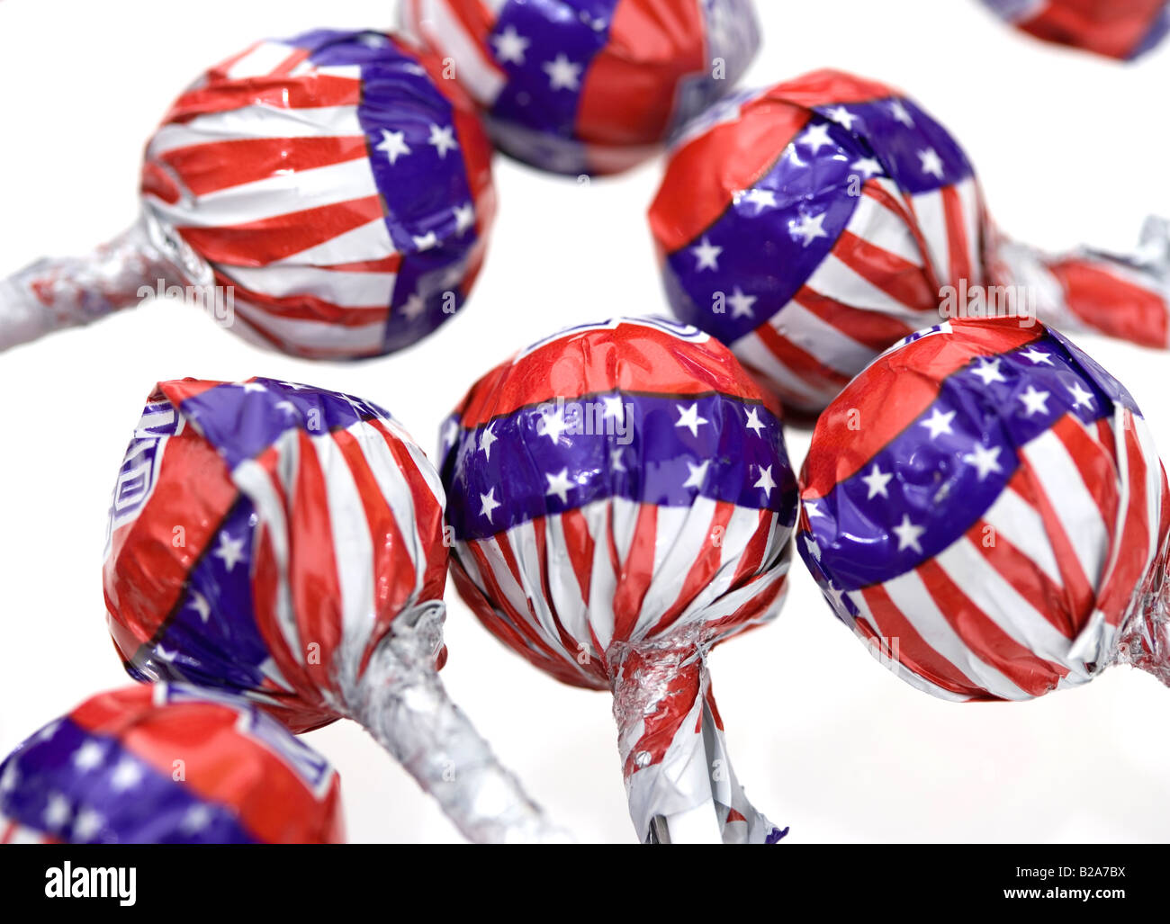 Lutscher mit amerikanische Flagge Wrapper auf weiß Stockfoto