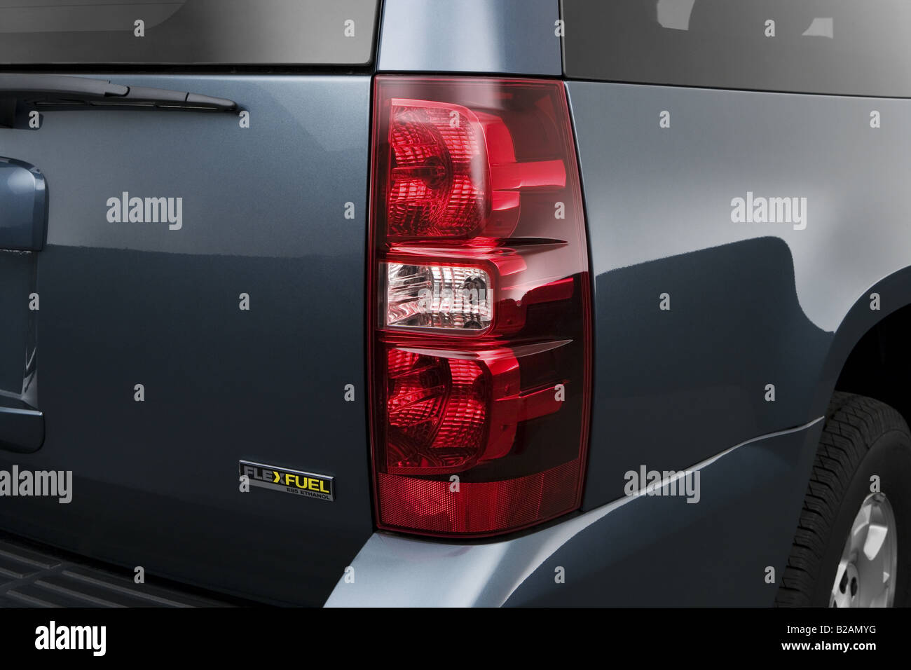 2008 Chevrolet Suburban LT Blau - Rücklicht Stockfoto