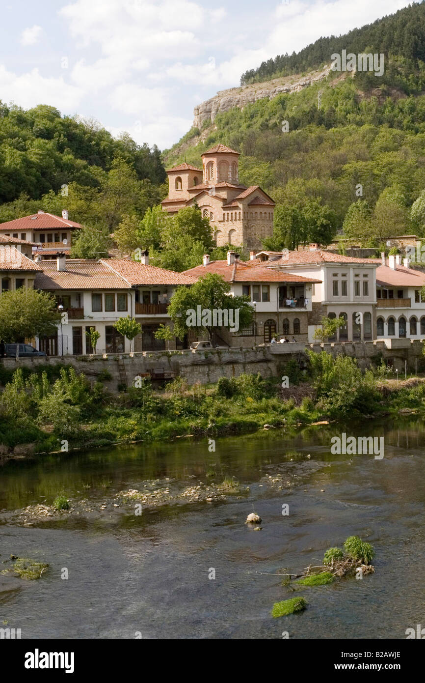 Blick auf Assen Viertel und Fluss Yantra in Veliko Turnovo, Bulgarien Stockfoto