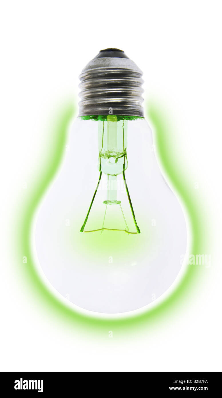 Elektrische Glühlampe Glühbirne leuchtet grün Energie sparen Stockfoto