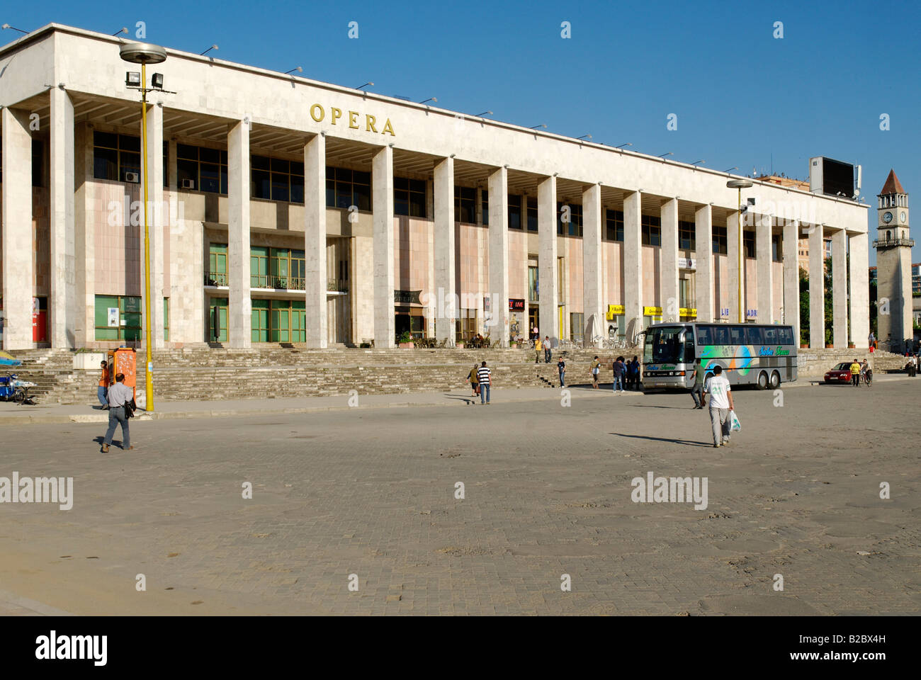 Kulturpalast oder Opernhaus Skanderberg Square, Tirana, Albanien, Balkan, Europa Stockfoto