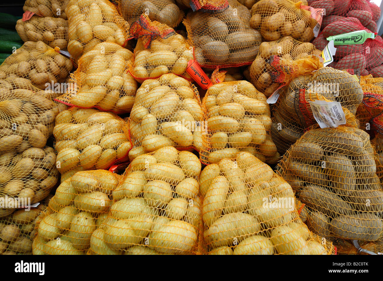 Kartoffeln in einem Supermarkt, Paffrath, Bergisch Gladbach, Nordrhein-Westfalen, Deutschland, Europa Stockfoto