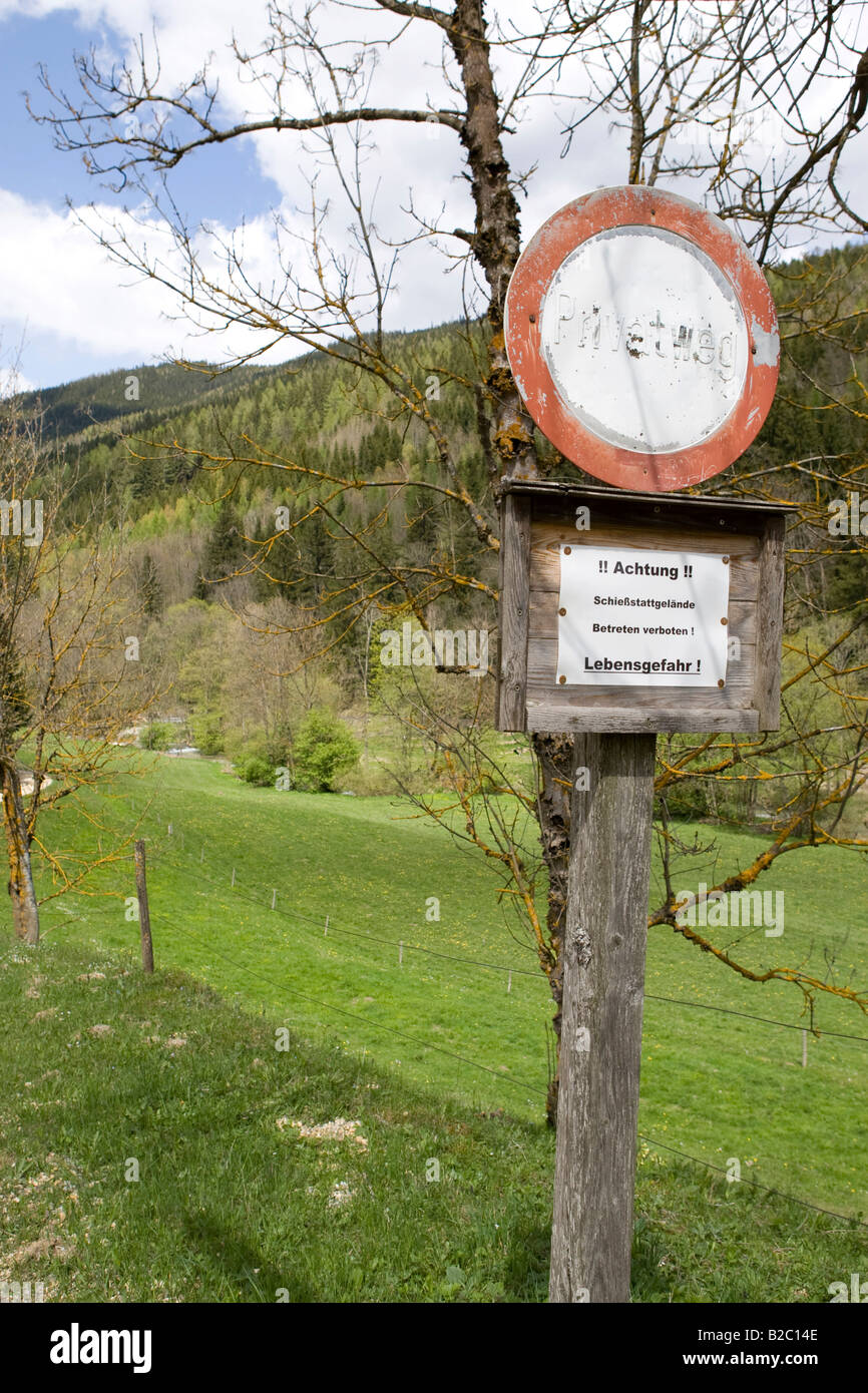 Warnzeichen für ein shooting Range, Steiermark, Österreich, Europa Stockfoto