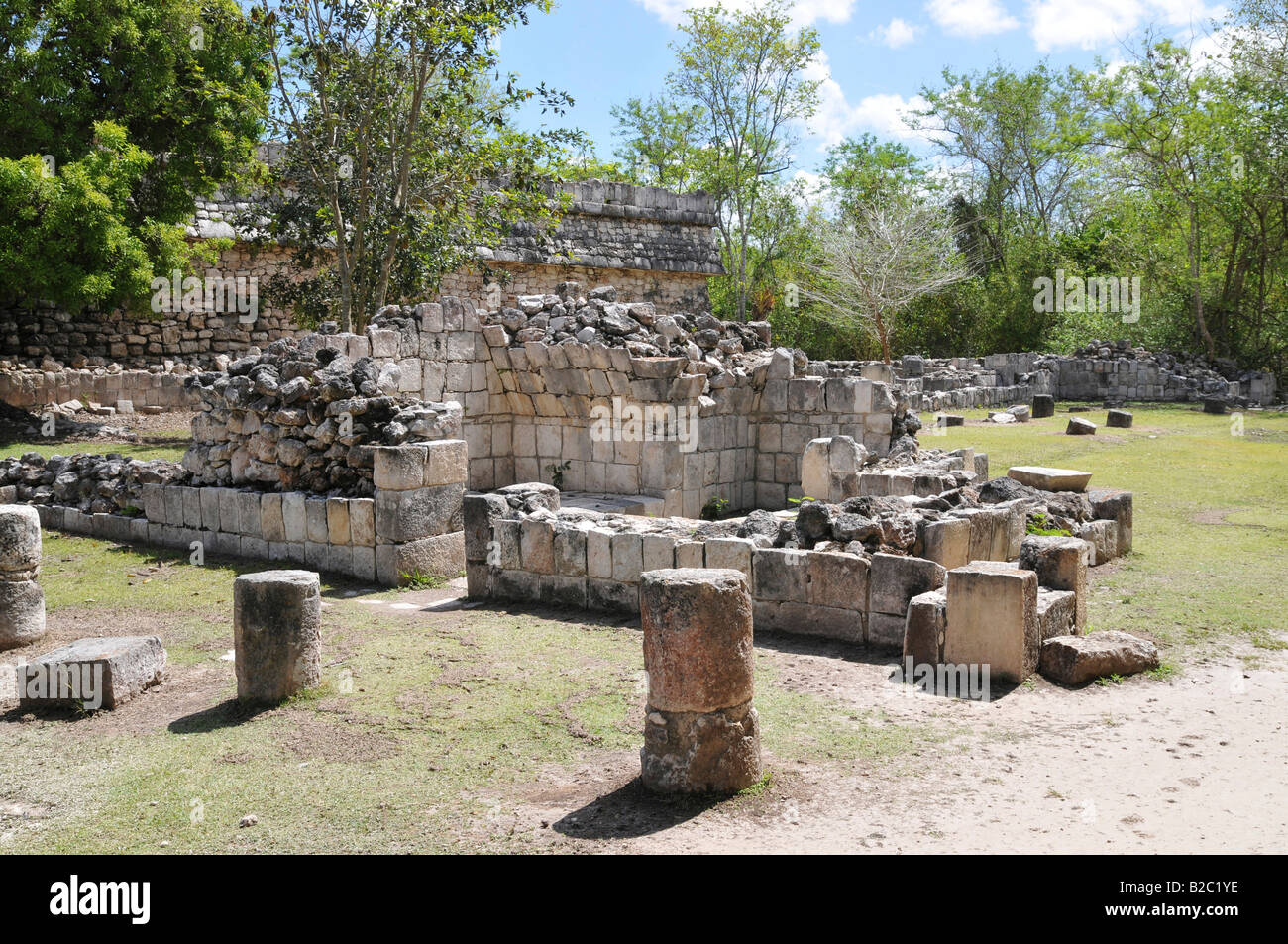 Neben der Tabelle Tempel, Zona Central, Chichen-Itza, neue Wunder der Welt, Maya und Tolteken archäologische Excav Wohlfühlbereich Stockfoto