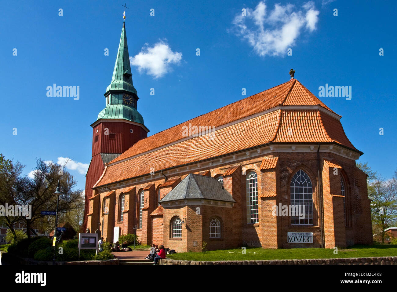 Historische Kirche St. Martini et Nicolai in Steinkirchen, Altes Land, Sachsen, Deutschland, Europa zu senken Stockfoto