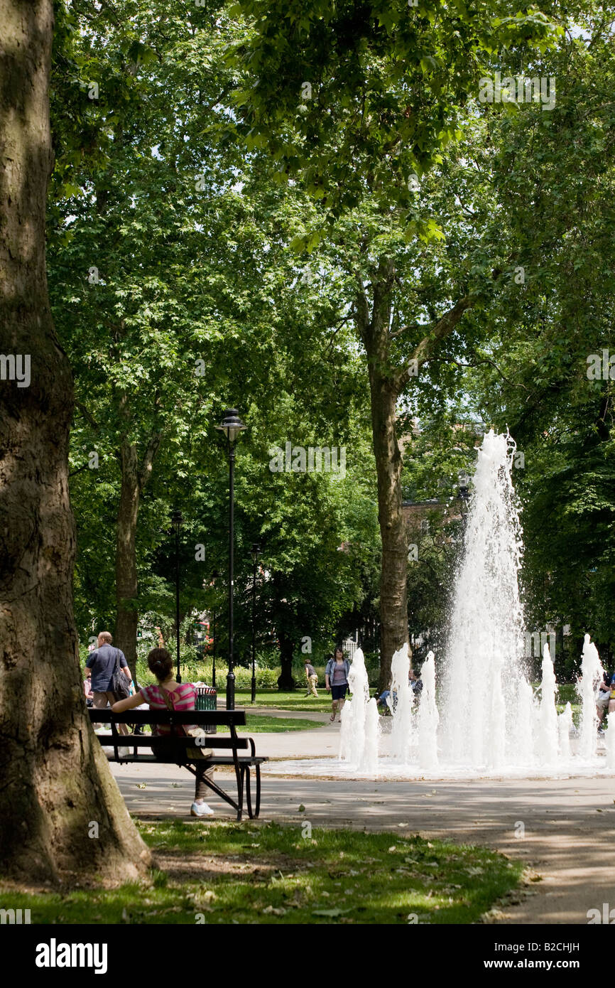 Brunnen am Russell Square. Bloomsbury, London, England Stockfoto