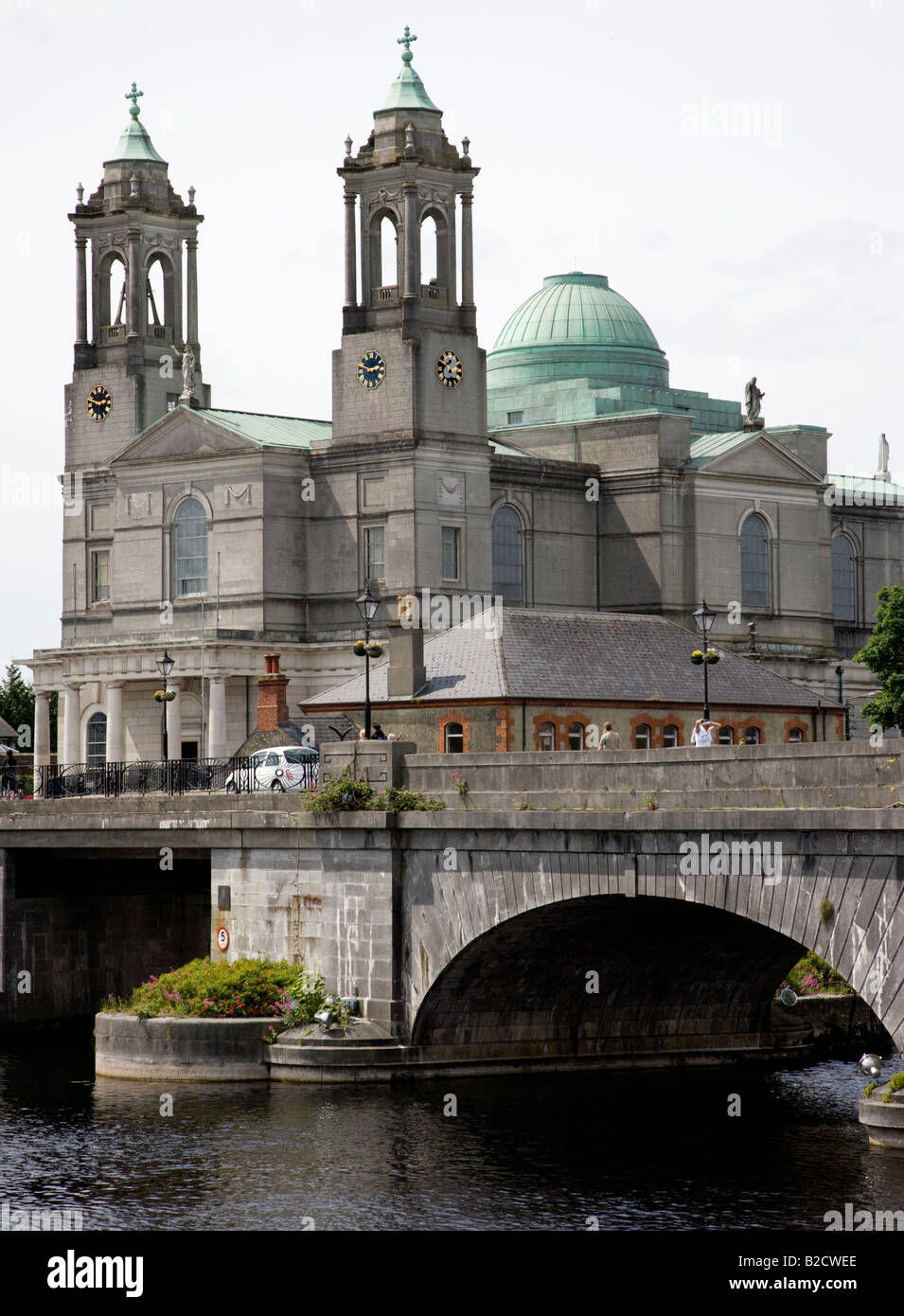 Blick auf St. Peter und Paul Kathedrale in Athlone, Grafschaft Westmeath, Irland Stockfoto