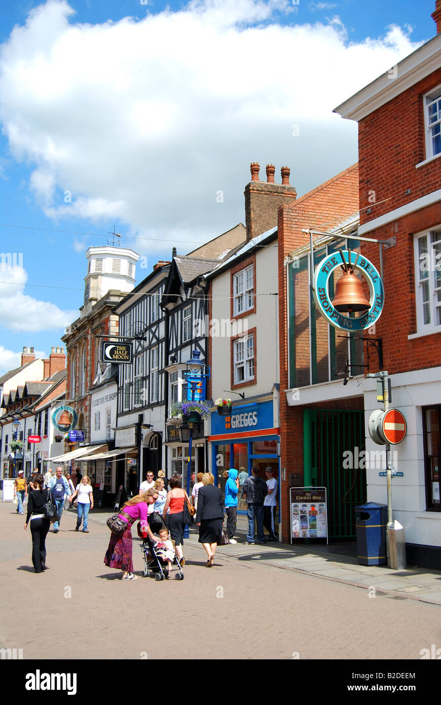 Blick auf Nottingham Straße zeigt The Bell Shopping Centre, Melton Mowbray, Leicestershire, England, Vereinigtes Königreich Stockfoto