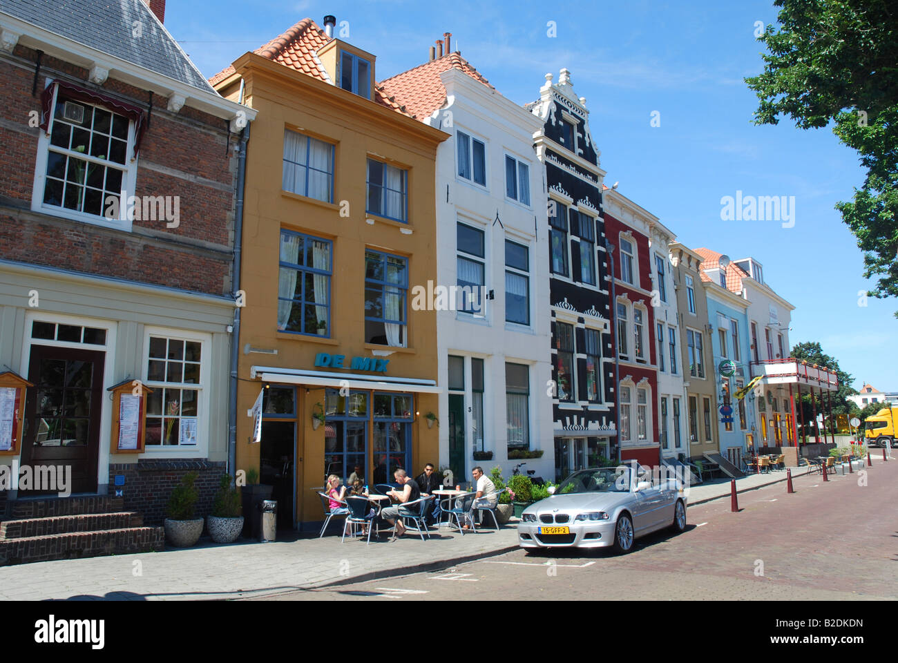 alte Kaufmannshäuser entlang Smallekade Vlissingen Niederlande Stockfoto