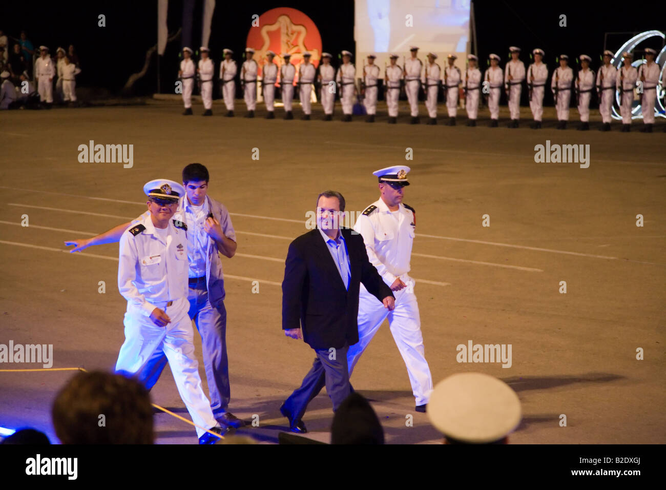 Verteidigungsminister Ehud Barak bei Israel Navy Offiziere Abschlussfeier Stockfoto