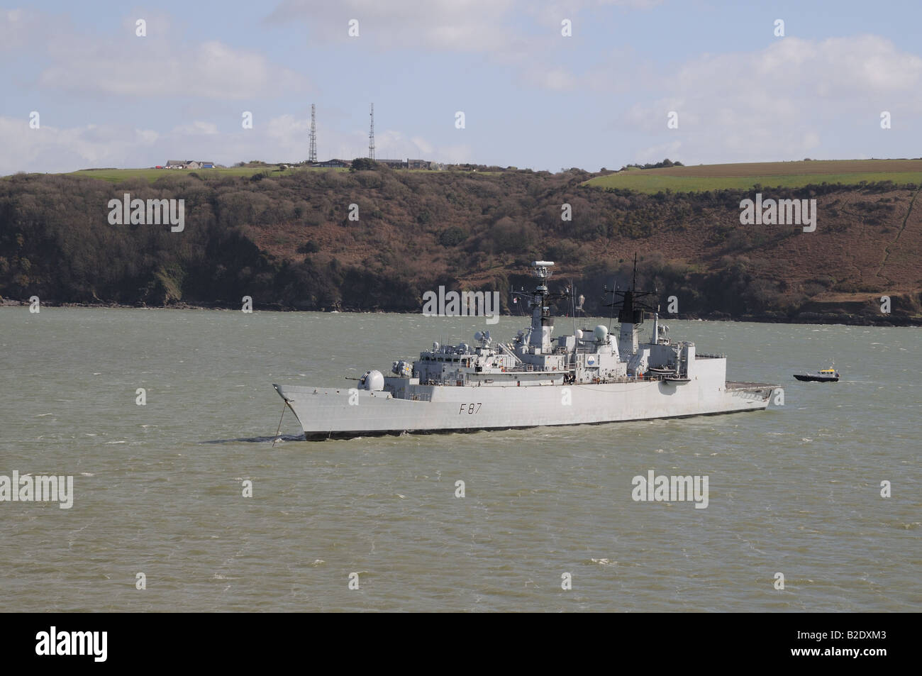 Royal Navy Schiff in Plymouth Harbour England Dies ist HMS Chatham Wimpel Anzahl F87 ist eine Art 22 Batch 3 Fregatte Stockfoto