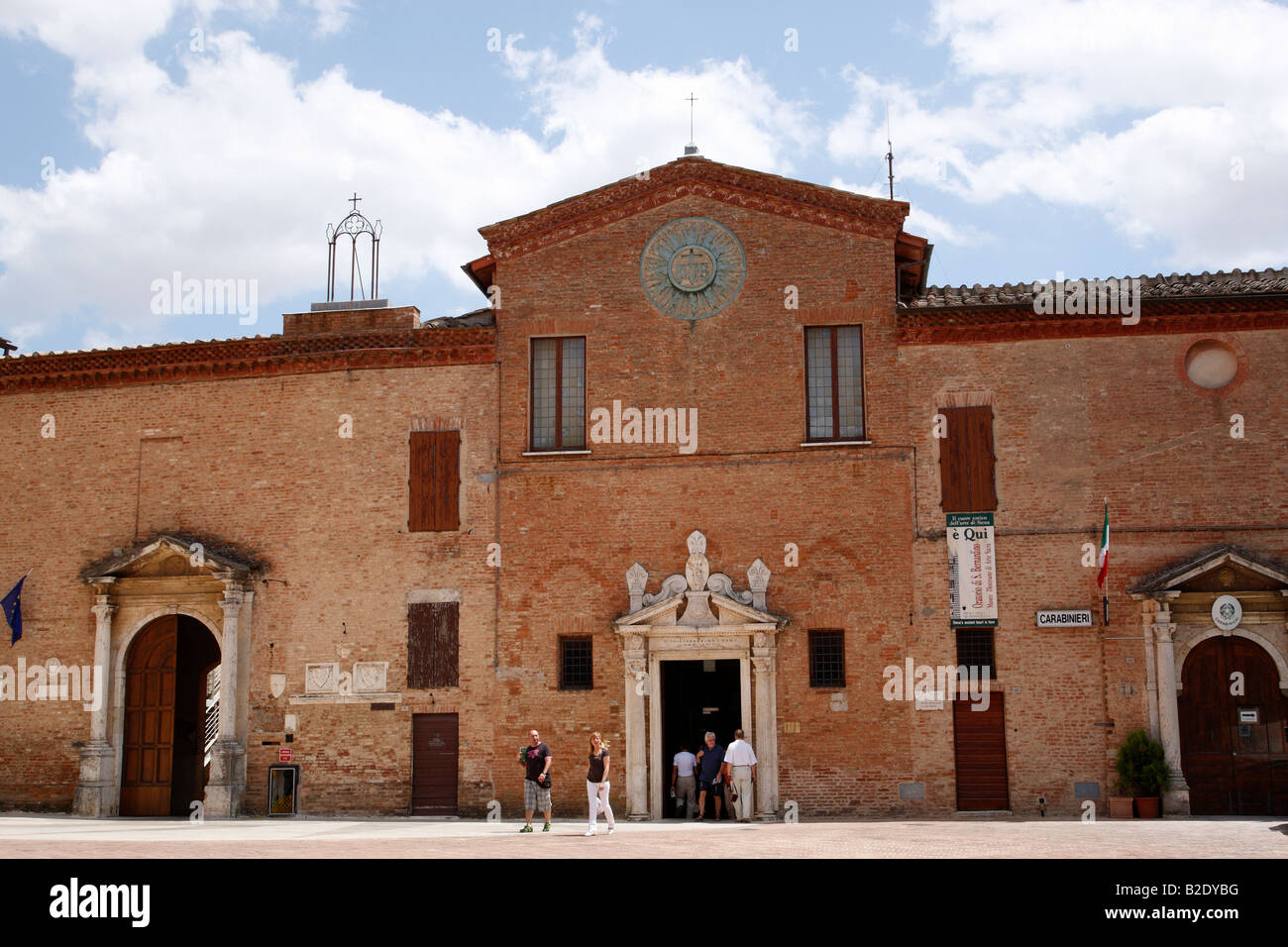 Fassade des Museo Diocesano d ' Arte Sacra Piazza s Francesco Siena Toskana Italien Südeuropa Stockfoto