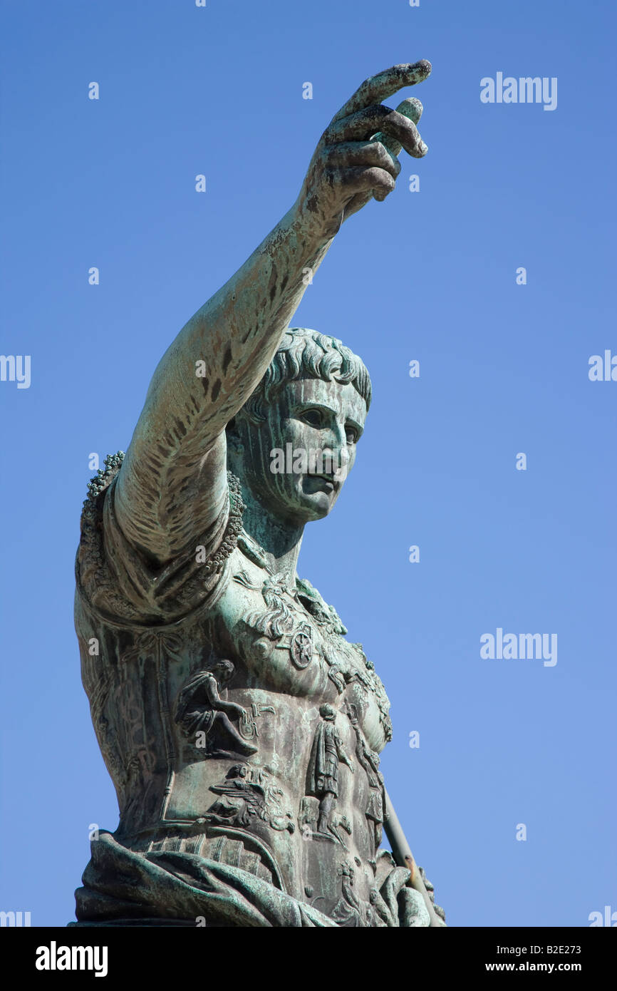 Statue von Kaiser Trajan Lazio Rom Stockfoto