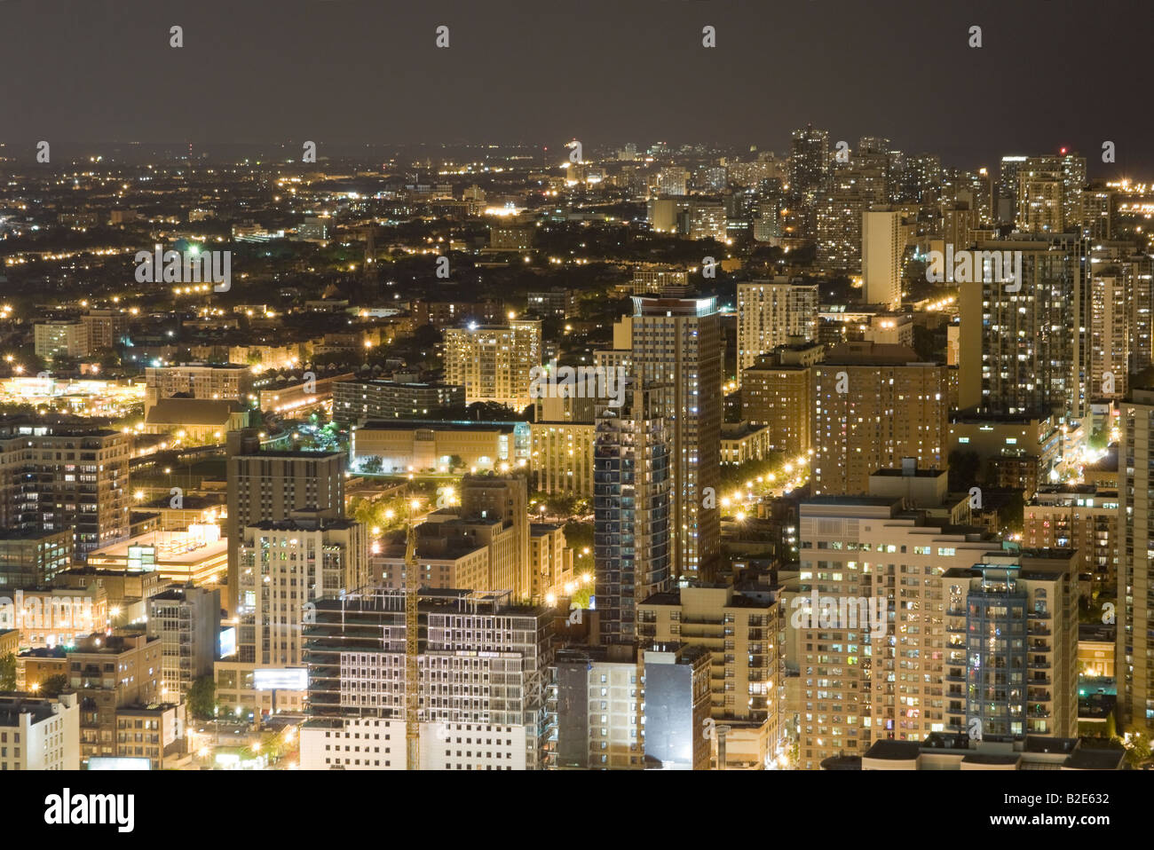 Luftaufnahme von Chicago in der Nacht Stockfoto