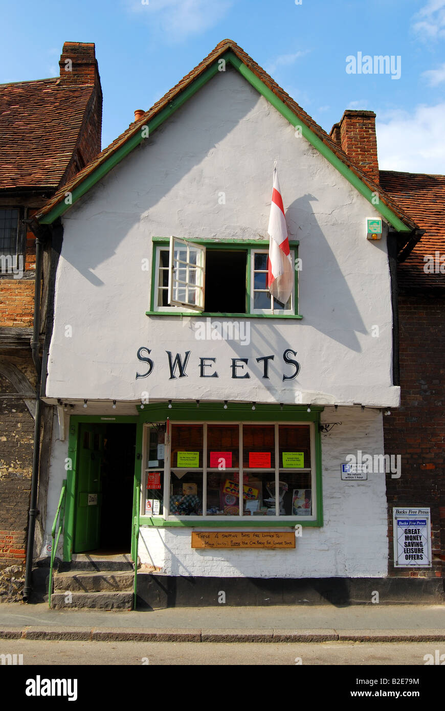 Pauls traditionelle Konditorei, High Street, West Wycombe, Buckinghamshire, England, Vereinigtes Königreich Stockfoto