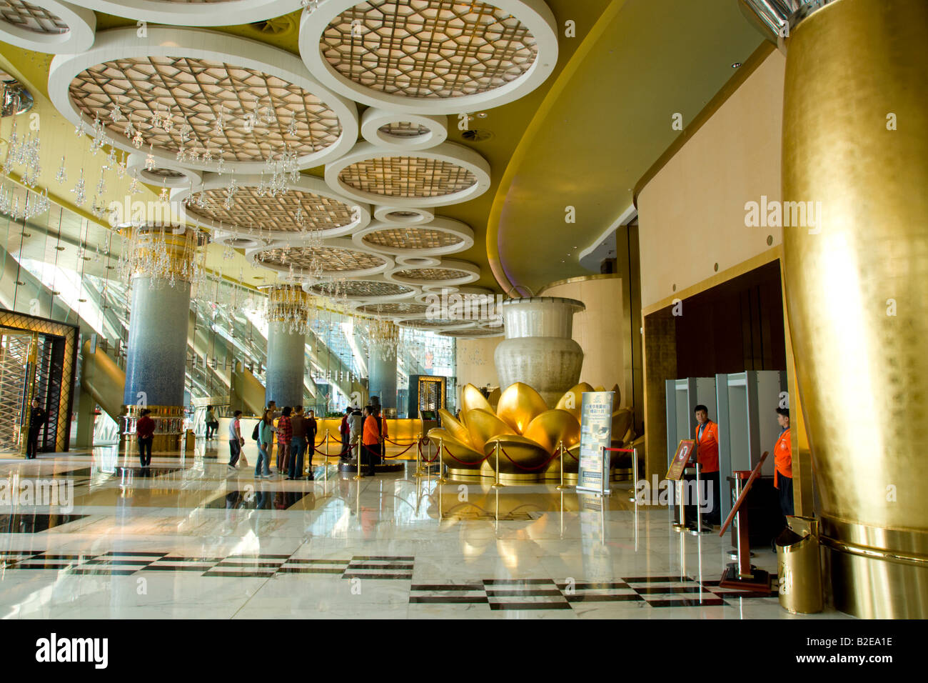 Lobby des Casino Grand Lisboa Macau Provinz Guangdong China Stockfoto