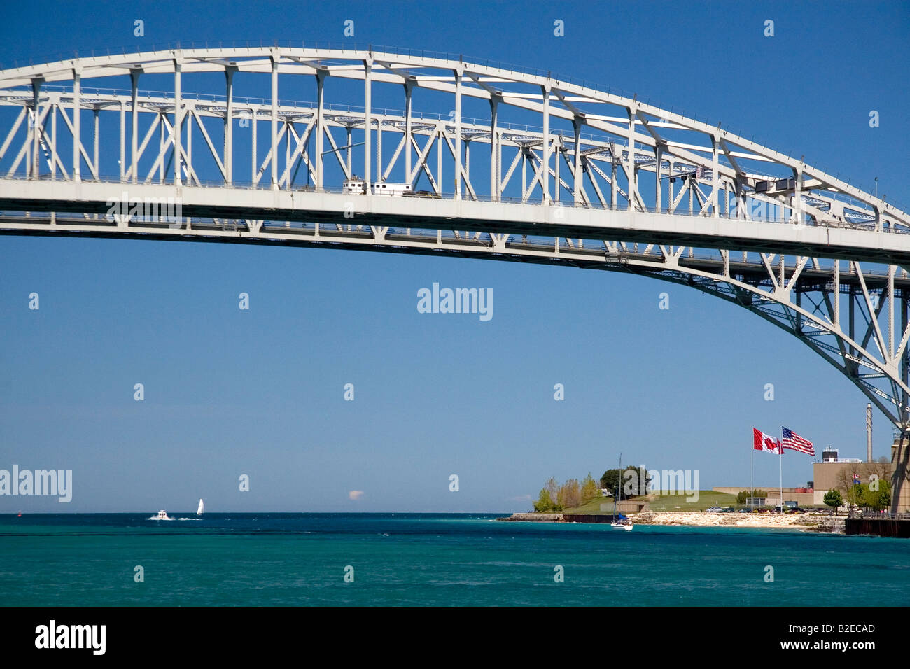 Die Blue Water Bridge ist ein Twin Span Brücke den St. Clair River zwischen Port Huron, Michigan und Point Edward Ontario Stockfoto