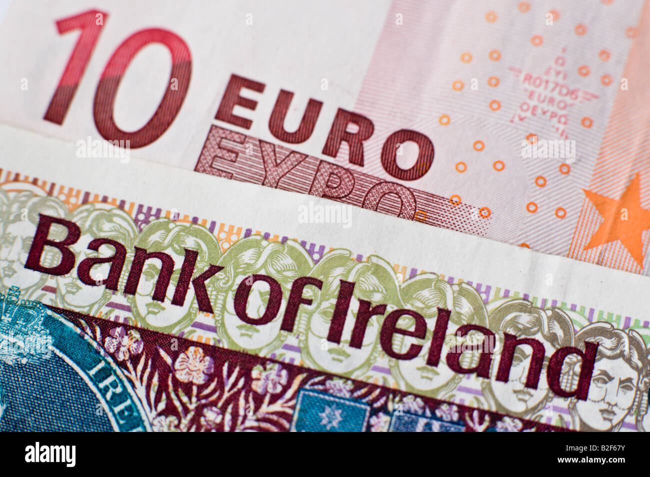 10 Euro-Banknote auf eine Bank von Irland-Banknote Stockfoto