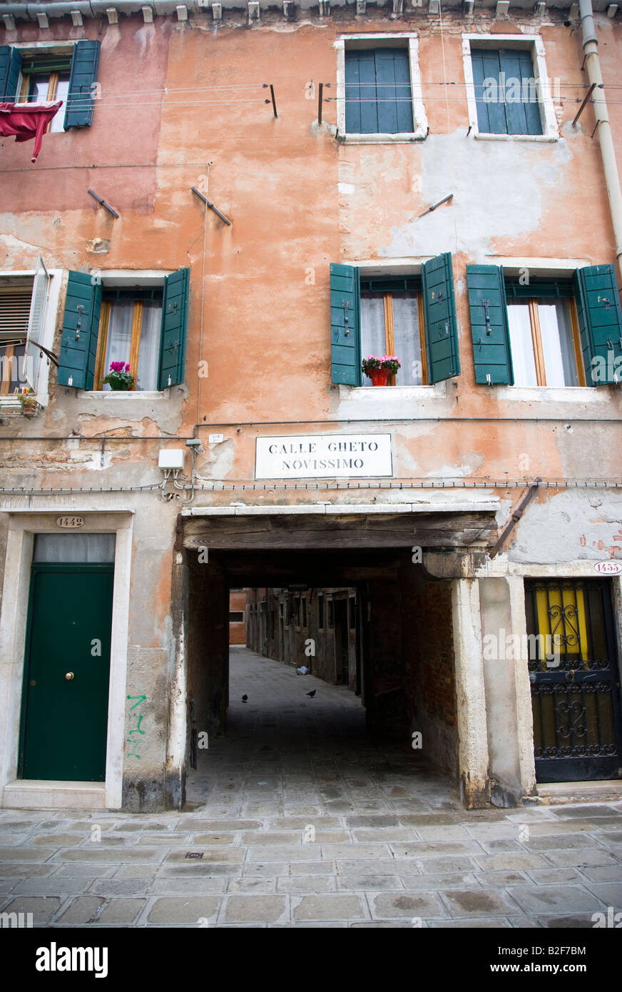 Neue Zeichen in Ghetto Venedig Italien Stockfoto
