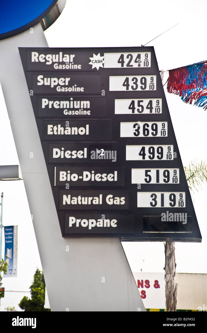 Ein Zeichen Werbung Propan Biodiesel Ethanol und Erdgas und Benzin an der Tankstelle San Diego bieten alternative Brennstoffe Stockfoto