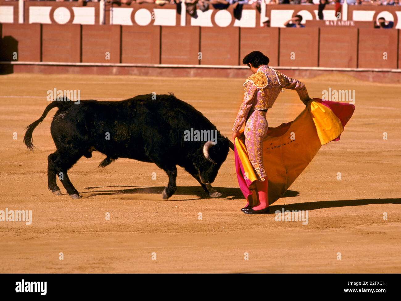 Matador uniform Fotos und Bildmaterial in hoher Auflösung Alamy